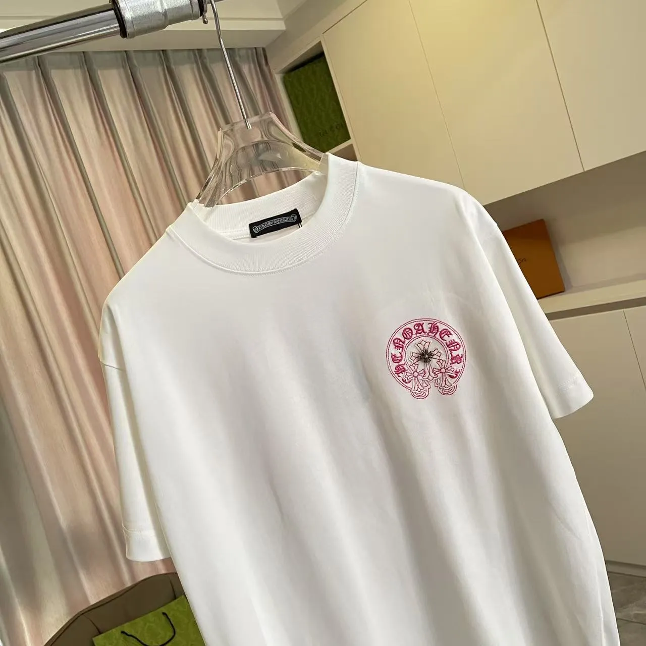 🅿️200 ch Crow* 2025 summer new style Sanskrit horseshoe cross Metal patch embroidery Short-sleeved T-shirt Customized fabric 300g Same style for men and women Size: S M L XL XXL Five codes Color: black white